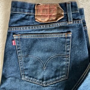 LEVI’S Original 501 Straight Leg Button- Fly. Blue Men Levi Jeans W- 32 L: 30